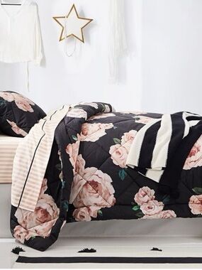 Pottery Barn Teen Twin XL Pirate Stripe Sheet Set. No Comforter included.